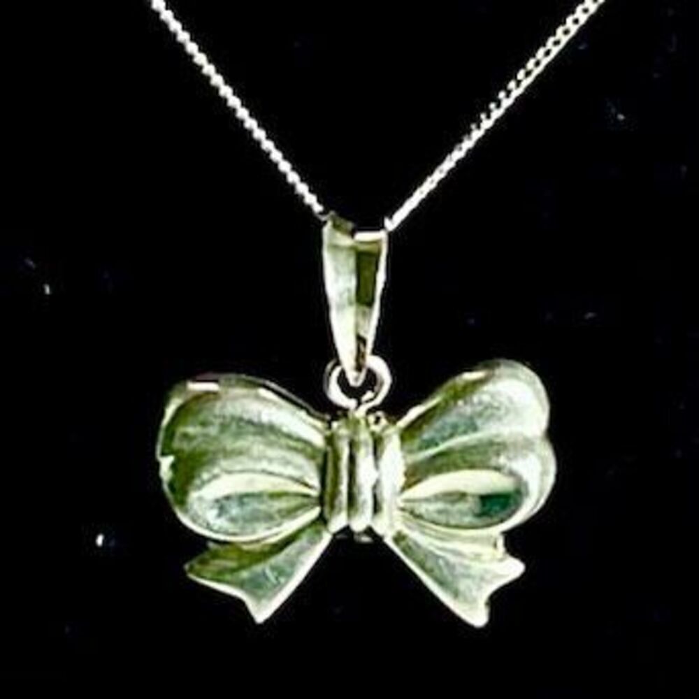 Akj Stunning Italian Sterling Silver Bow Pendant & 17” Sterling Chain